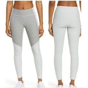OUTDOOR VOICES- Two-Tone Warmup Crop Leggings